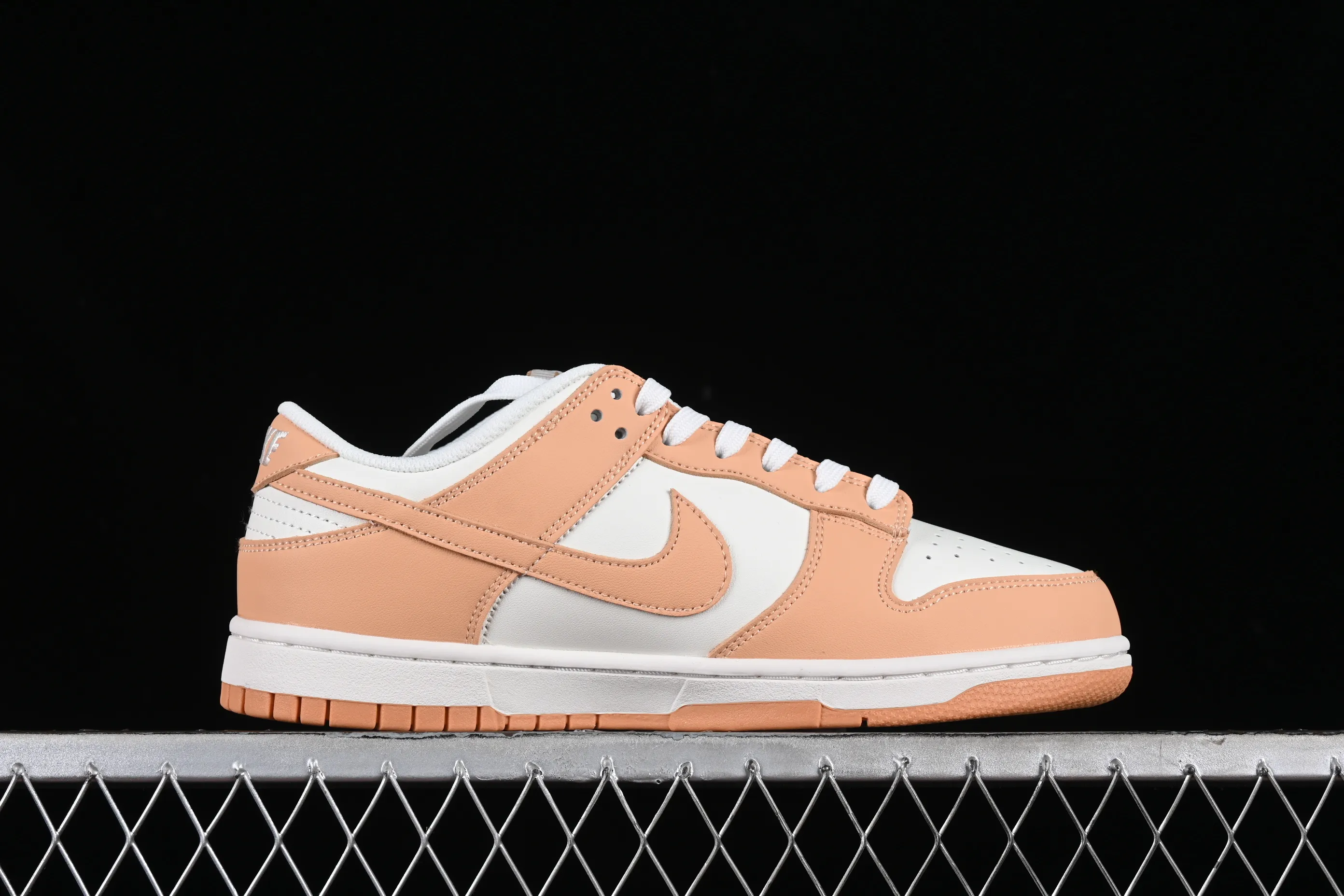 All categories Nk SB Dunk series Nk SB Dunk Low low-top sneakers Nk Dunk Low "Harvest Moon" Qiuyue beige SB smashed backboard fashion casual sneakers DD1503-114
